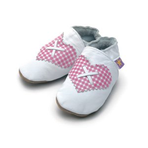 Starchild shoes Kožené capáčkyse srdíčkem bílé STARCHILDSHOES velikost: 0-6 měsíců